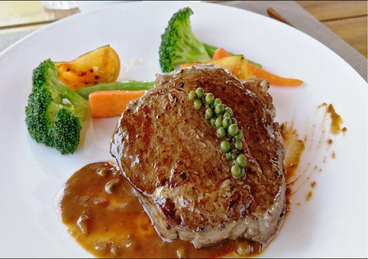 찬 부티크 호텔 시아누크빌 외부 사진